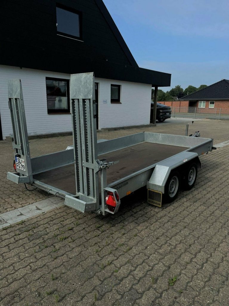 Autotransporter / Trailer