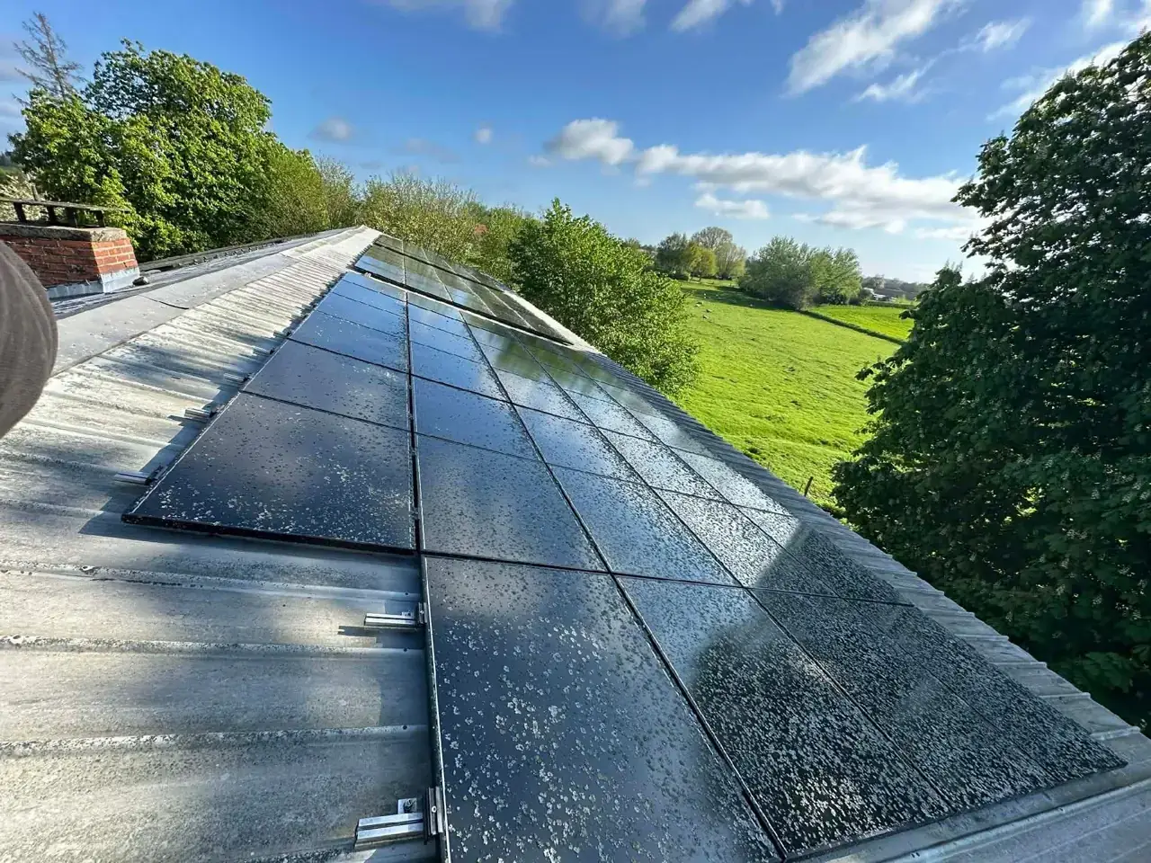 Solarmodule vor der Reinigung